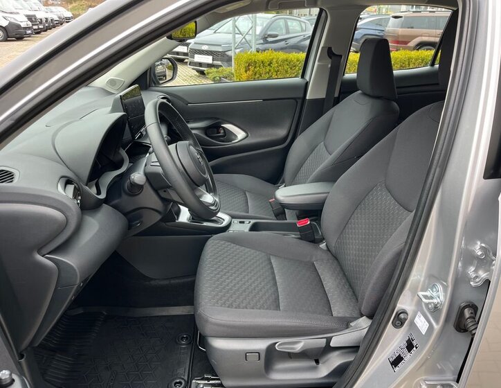 Toyota Yaris Cross SUV / Terénní 1,5 l 68 kw