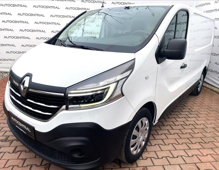 Renault Trafic 8