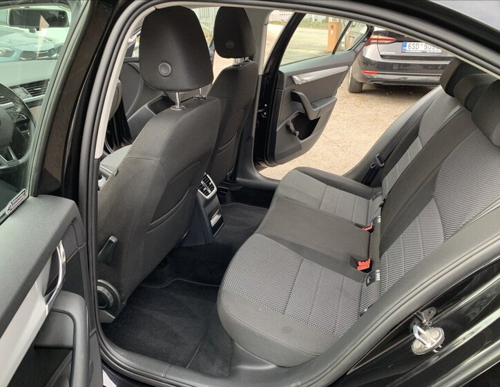 Škoda Octavia Sedan / Limuzína 1,4 l 110 kw