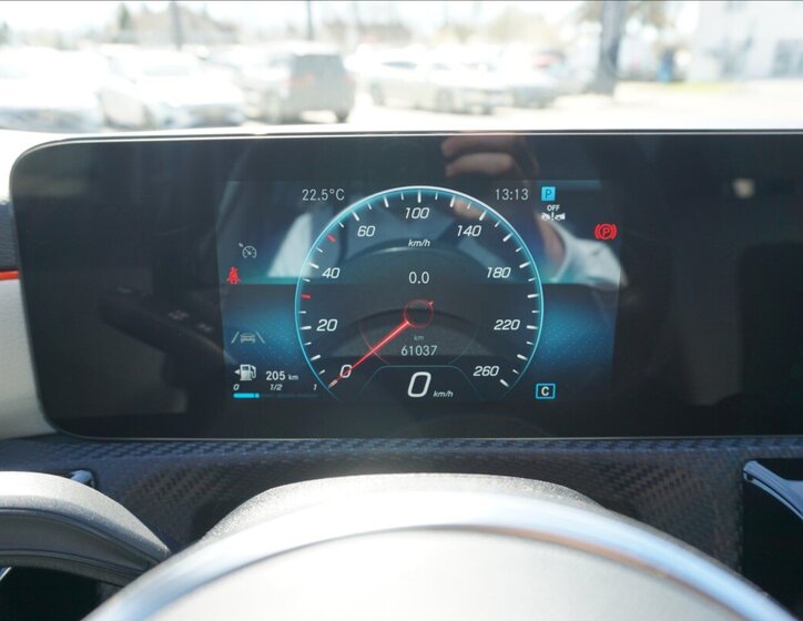 Mercedes-Benz Třídy A Sedan / Limuzína 1,3 l 100 kw