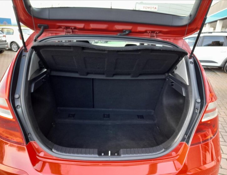 Hyundai i30 Hatchback 1,4 l 80 kw