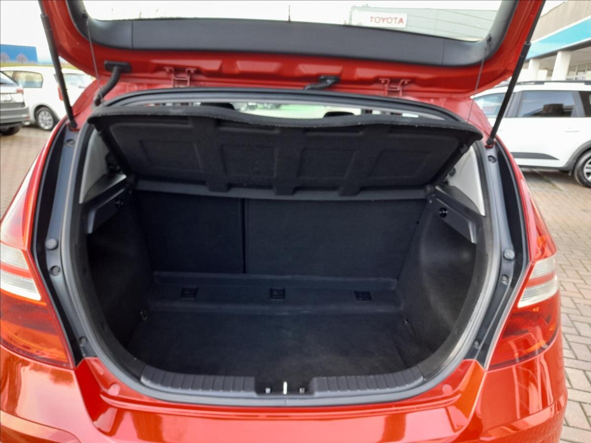 Hyundai i30 Hatchback 1,4 l 80 kw