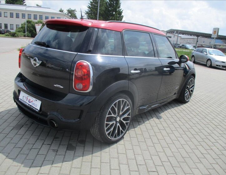 Mini Countryman 4