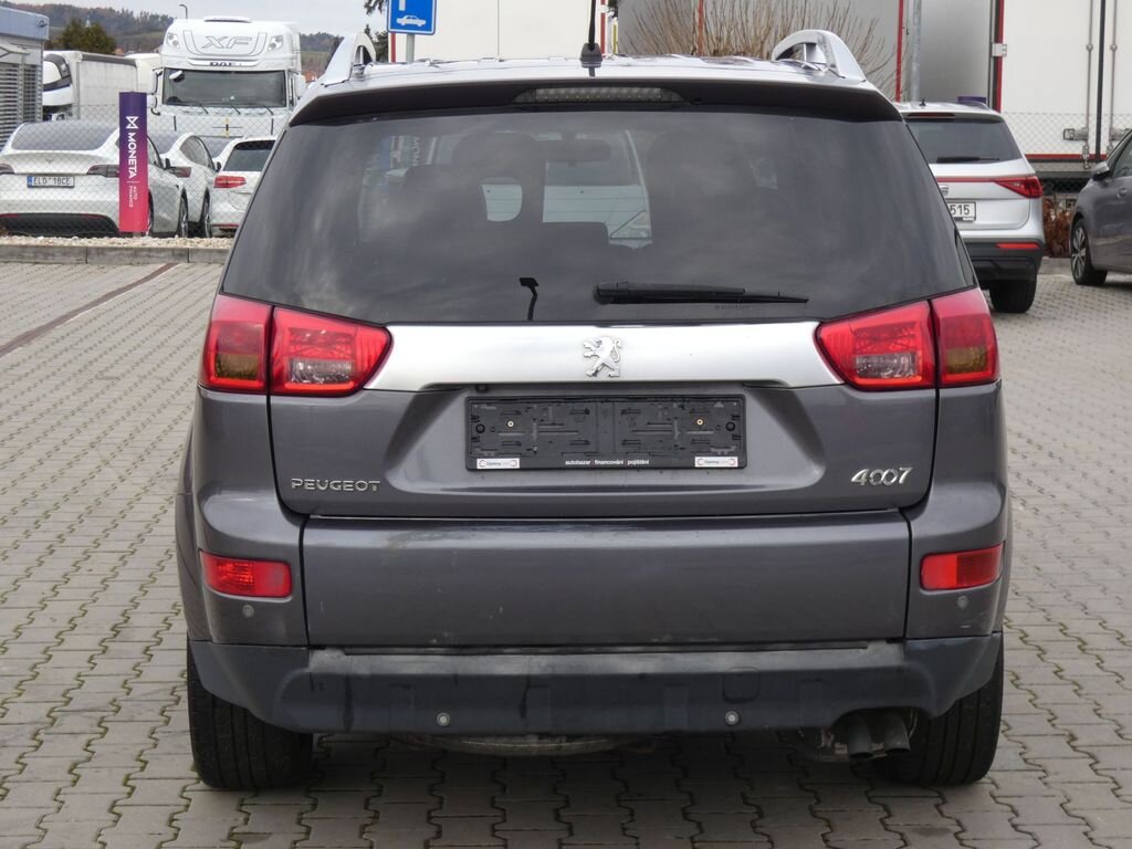 Peugeot 4007