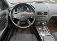 Mercedes-Benz Třídy C Sedan / Limuzína 3,0 l 170 kw