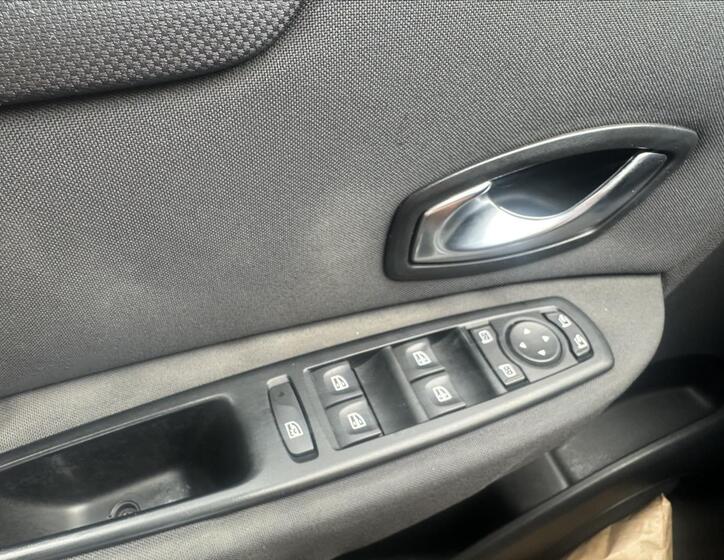 Renault Grand Scénic 19