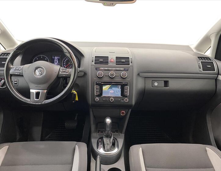 Volkswagen Touran 11