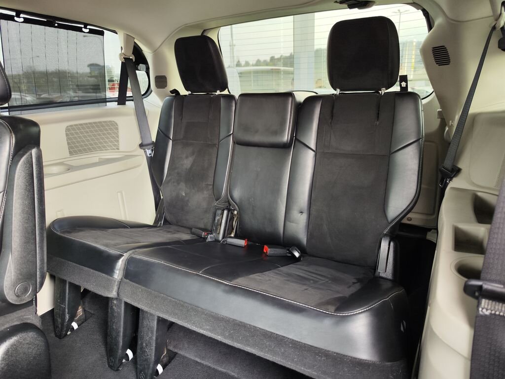 Lancia Voyager MPV 2,8 l 120 kw