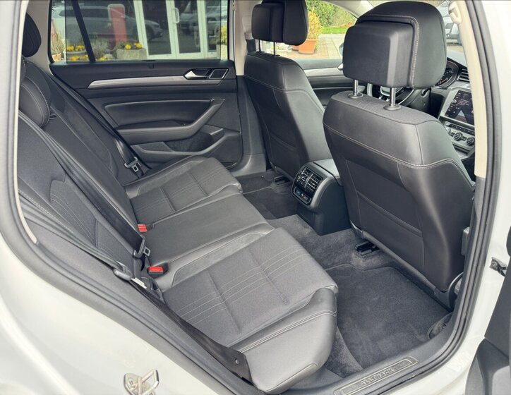 Volkswagen Passat Kombi 2,0 l 140 kw