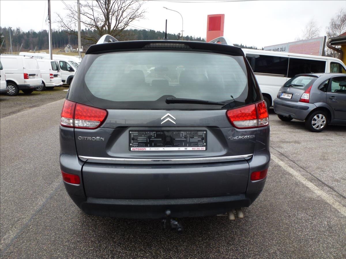 Citroën C-Crosser SUV / Terénní 2,2 l 115 kw