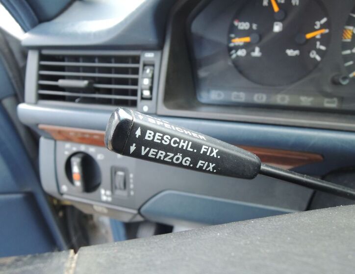 Mercedes-Benz Třídy E 12