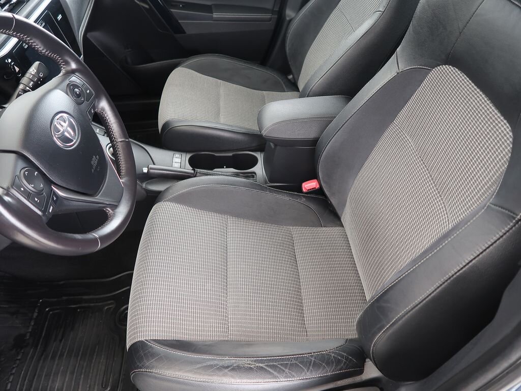 Toyota Auris Kombi 1,8 l 73 kw