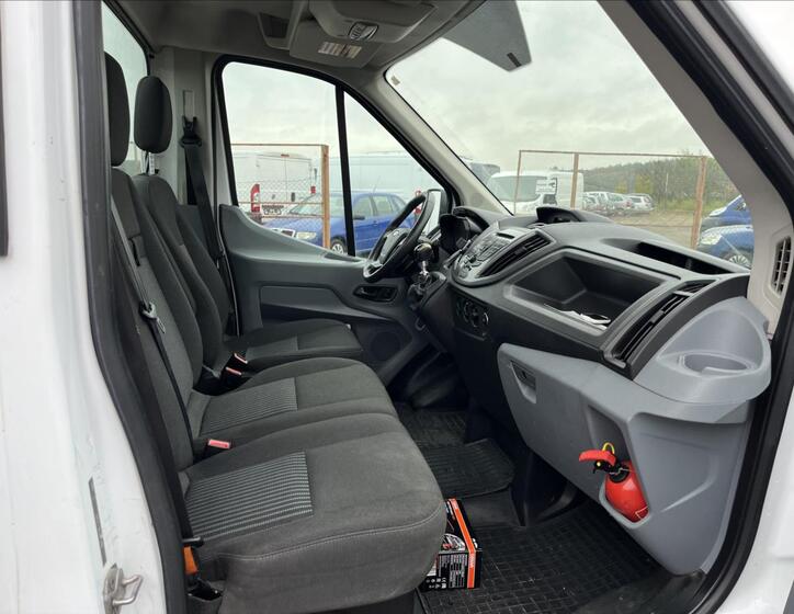 Ford Transit 14