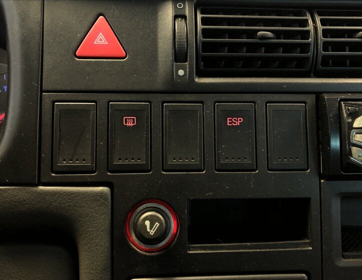 Volkswagen Caravelle 21