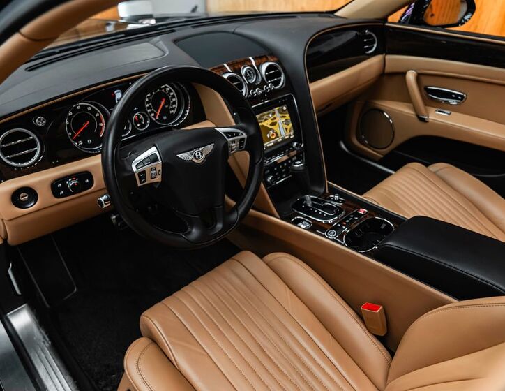 Bentley Flying Spur 17