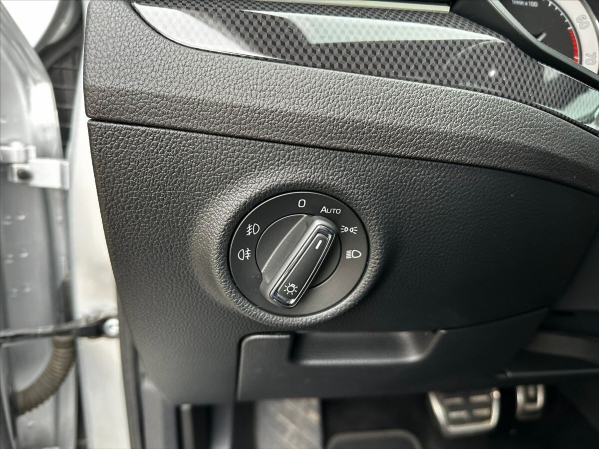 Škoda Superb Kombi 2,0 l 206 kw