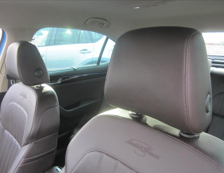 Škoda Superb Liftback 2,0 l 200 kw