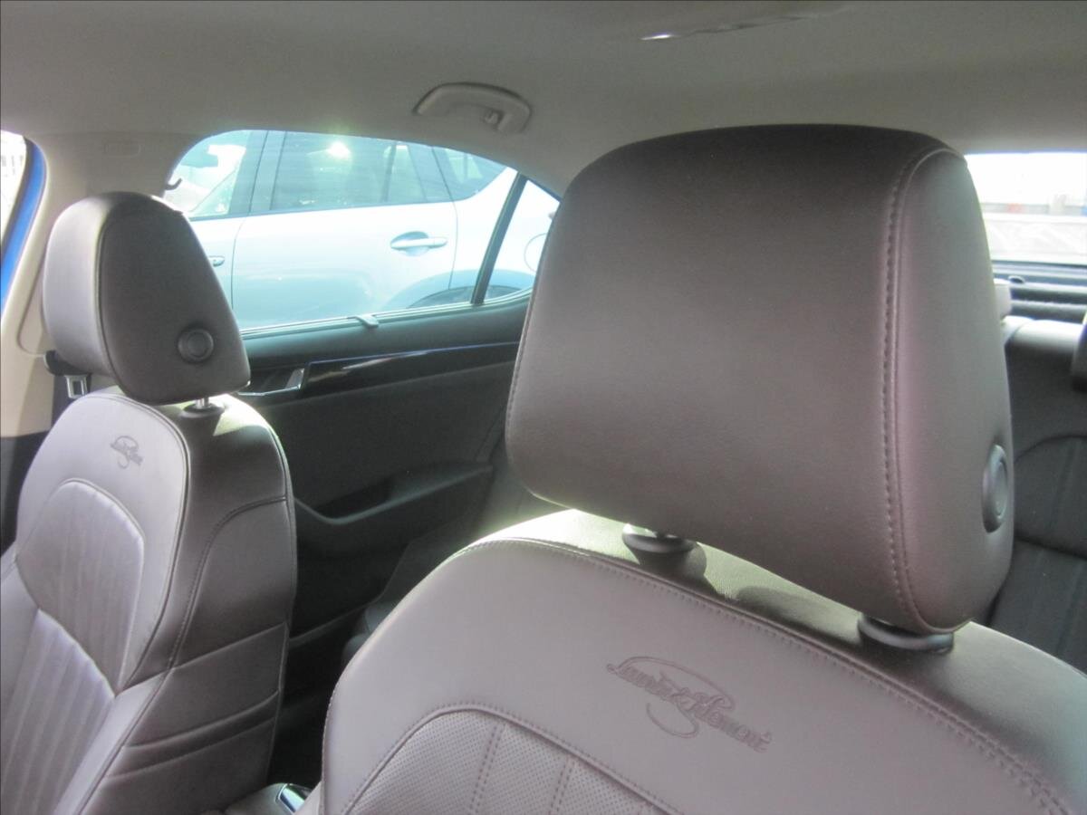 Škoda Superb Liftback 2,0 l 200 kw