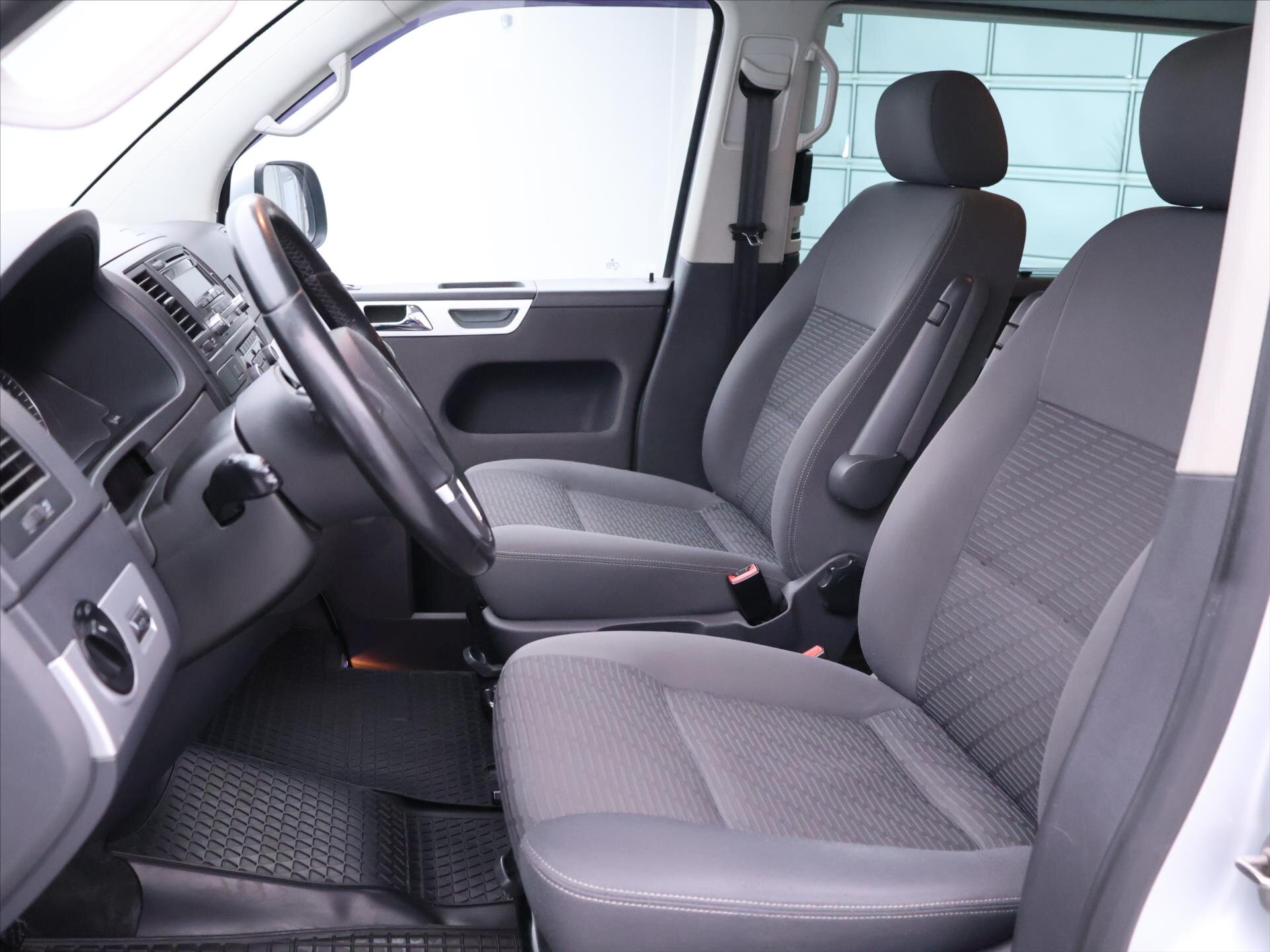 Volkswagen Multivan Kombi 2,0 l 103 kw