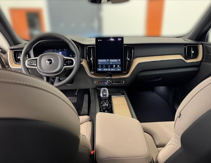 Volvo XC60 SUV / Terénní 2,0 l 184 kw