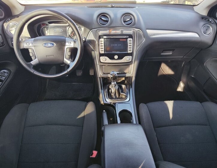 Ford Mondeo Kombi 2,0 l 103 kw