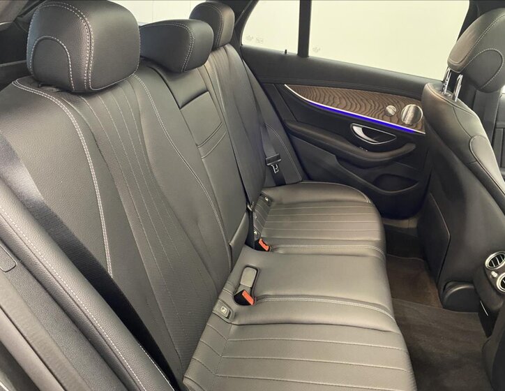 Mercedes-Benz Třídy E Kombi 2,0 l 143 kw