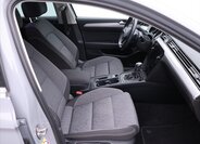 Volkswagen Passat Sedan / Limuzína 1,5 l 110 kw