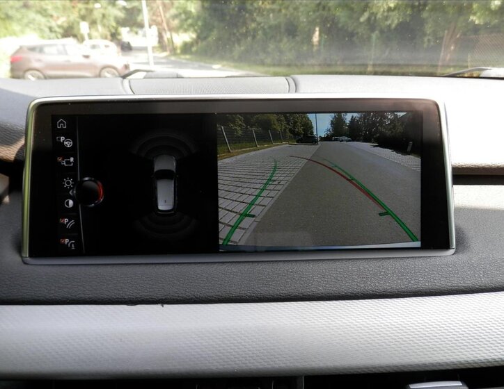 BMW X5 SUV 3,0 l 280 kw