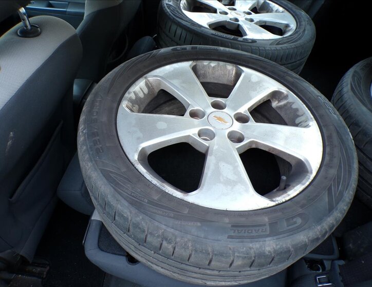 Chevrolet Cruze Sedan / Limuzína 2,0 l 110 kw