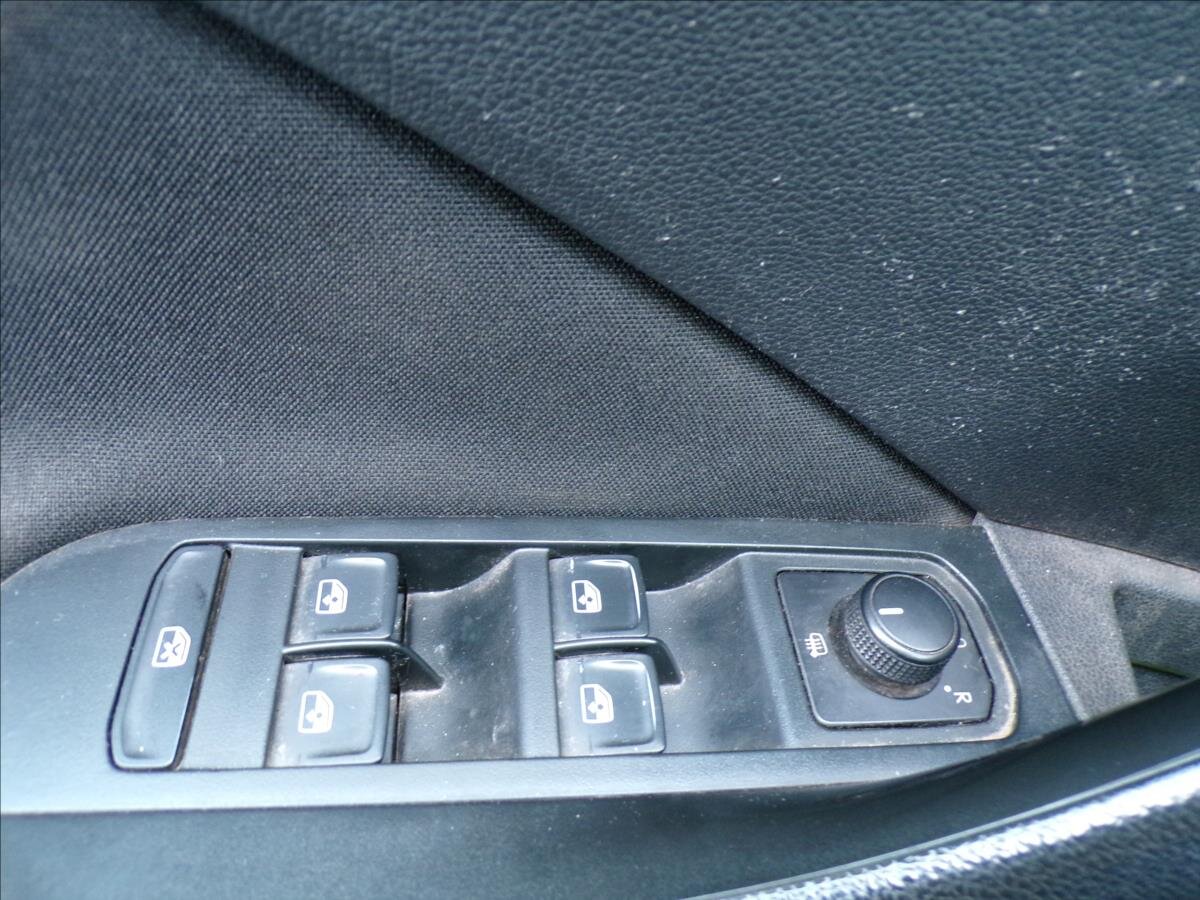 Škoda Kamiq Hatchback 999,0 70 kw