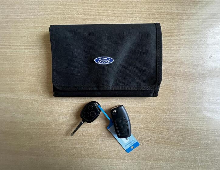 Ford Tourneo Courier 27