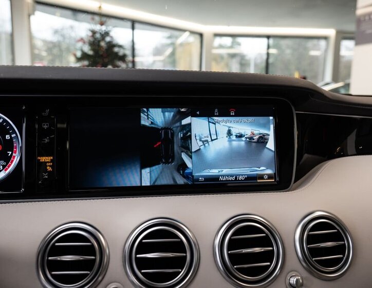 Mercedes-Benz Třídy S 12