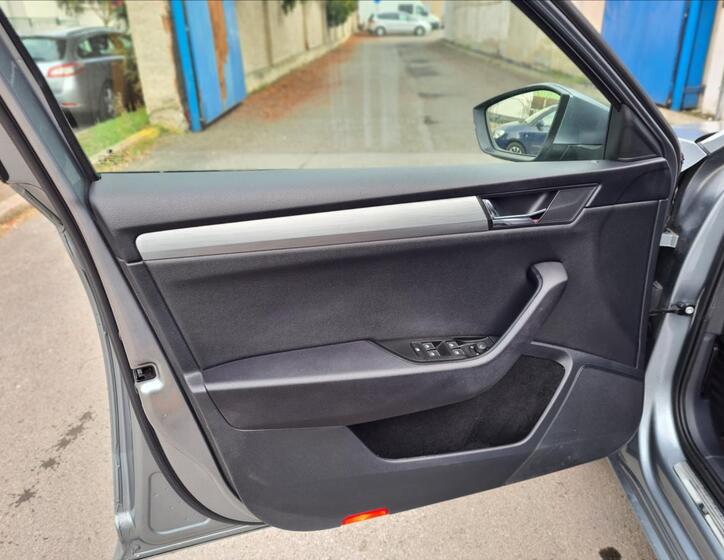 Škoda Superb Sedan 2,0 l 110 kw