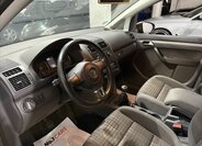 Volkswagen Touran 6