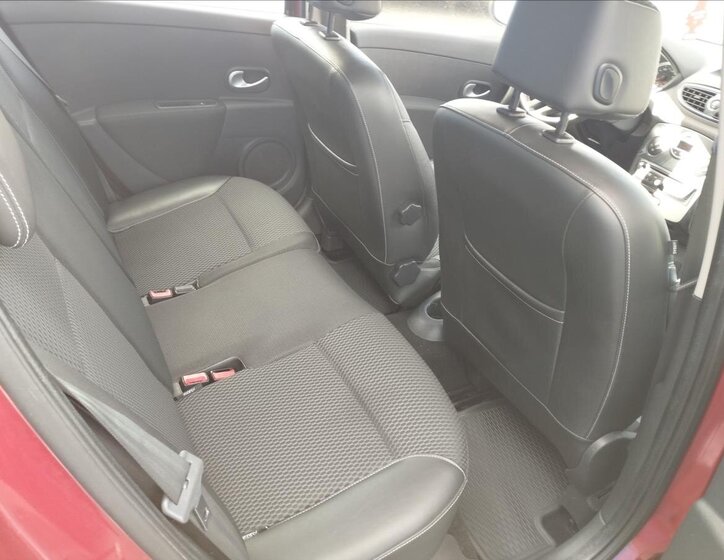 Renault Clio Hatchback 1,5 l 63 kw