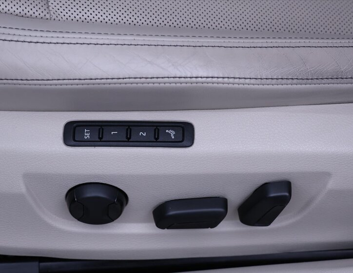 Škoda Superb Liftback 2,0 l 200 kw