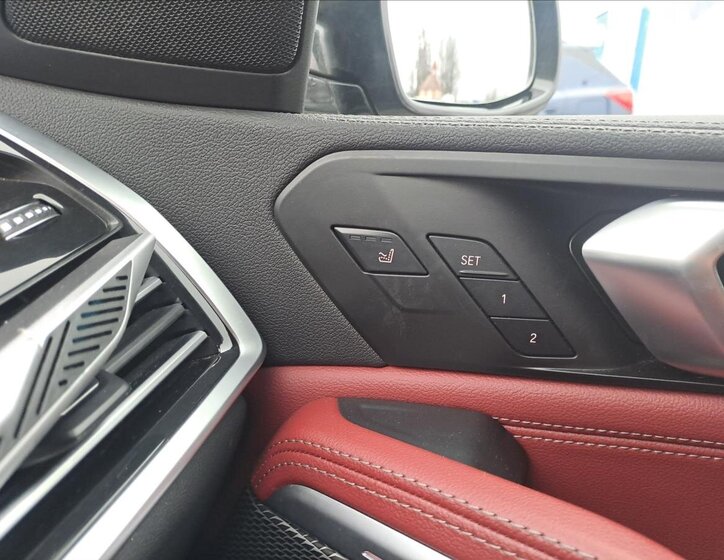 BMW X6 SUV 3,0 l 210 kw