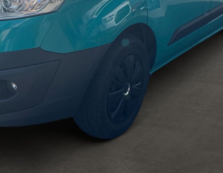 Ford Transit Custom 6