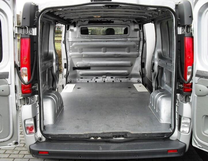 Opel Vivaro 13