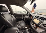 Toyota RAV4 SUV / Terénní 2,2 l 130 kw