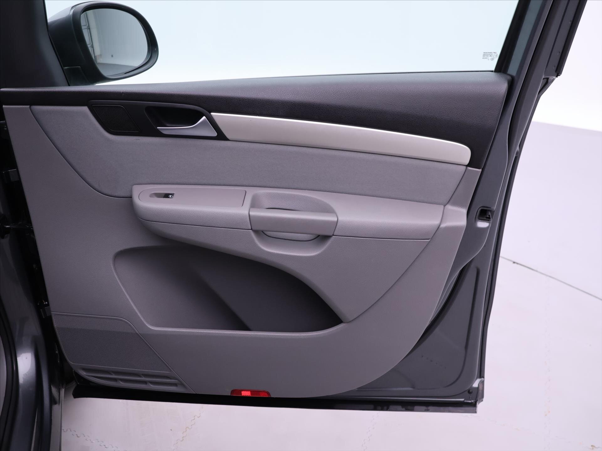 Seat Alhambra MPV 2,0 l 103 kw