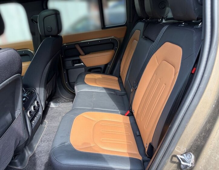 Land Rover Defender SUV / Terénní 3,0 l 294 kw