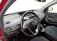 Lancia Y Hatchback 1,2 l 51 kw