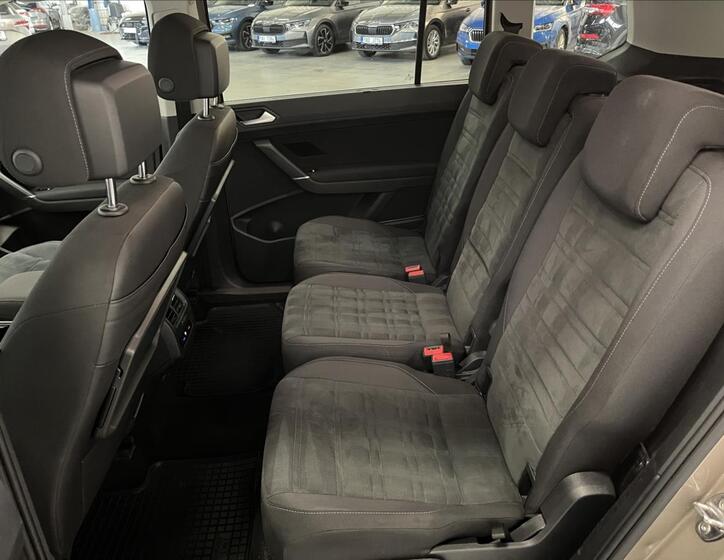 Volkswagen Touran 21