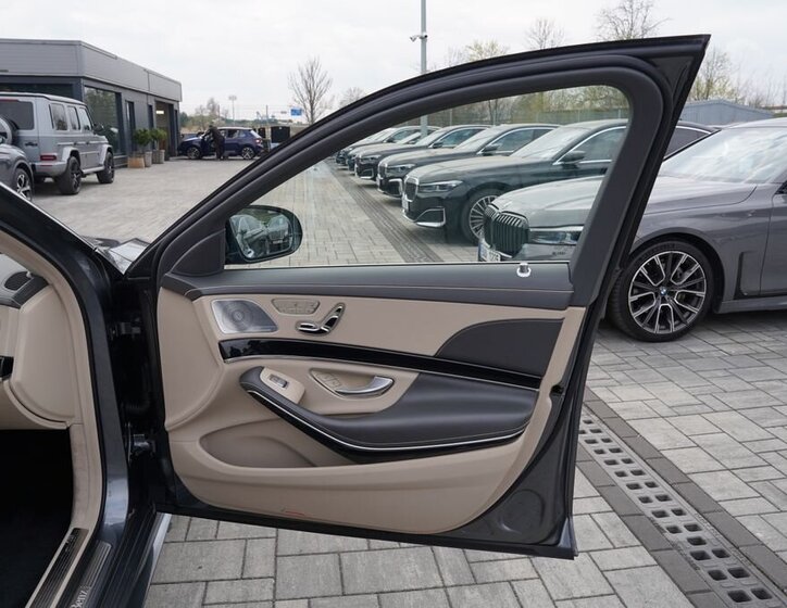 Mercedes-Benz Třídy S Sedan / Limuzína 4,0 l 345 kw