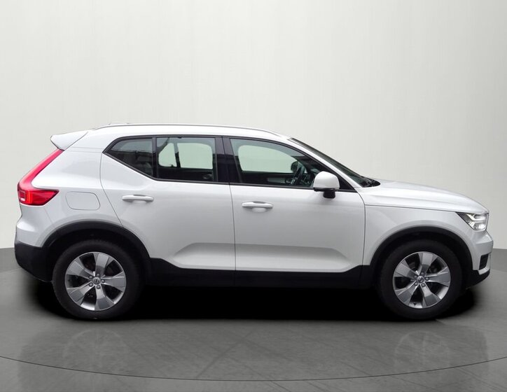 Volvo XC40 5