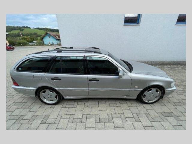 Mercedes-Benz Třídy C Kombi 0,0 225 kw