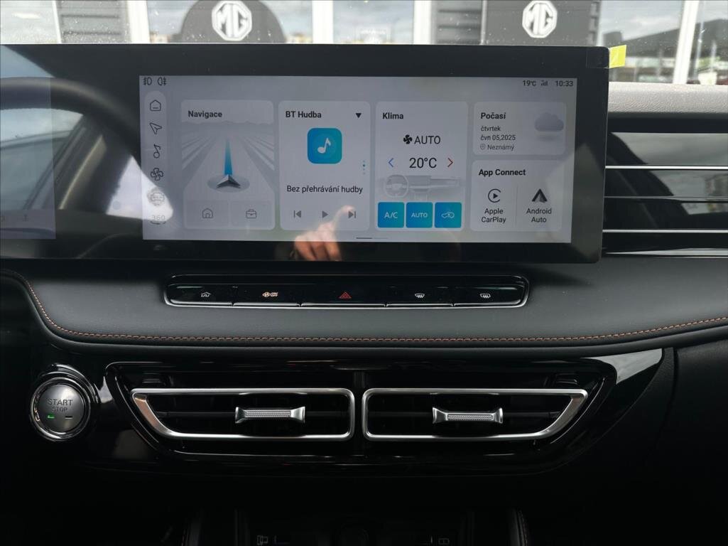 MG HS SUV 1,5 l 105 kw