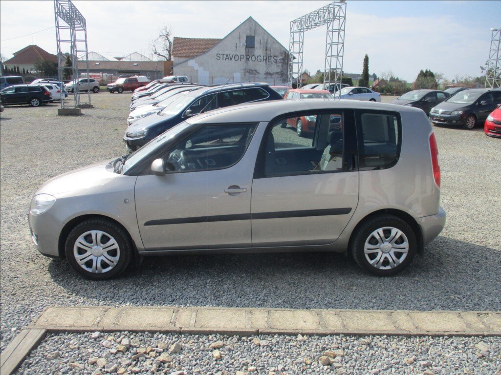 Škoda Roomster Kombi 1,2 l 51 kw