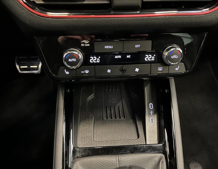 Škoda Kamiq CUV / Crossover 1,5 l 110 kw